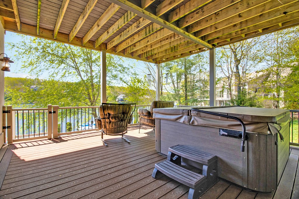 Lower level deck with hot tub